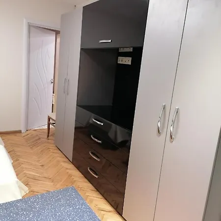 Appartement апартамент в най-хубавия квартал на Varna